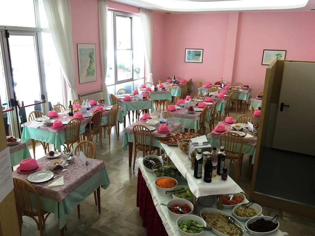 Hotel Nuovo Fiore Cattolica Eksteriør bilde